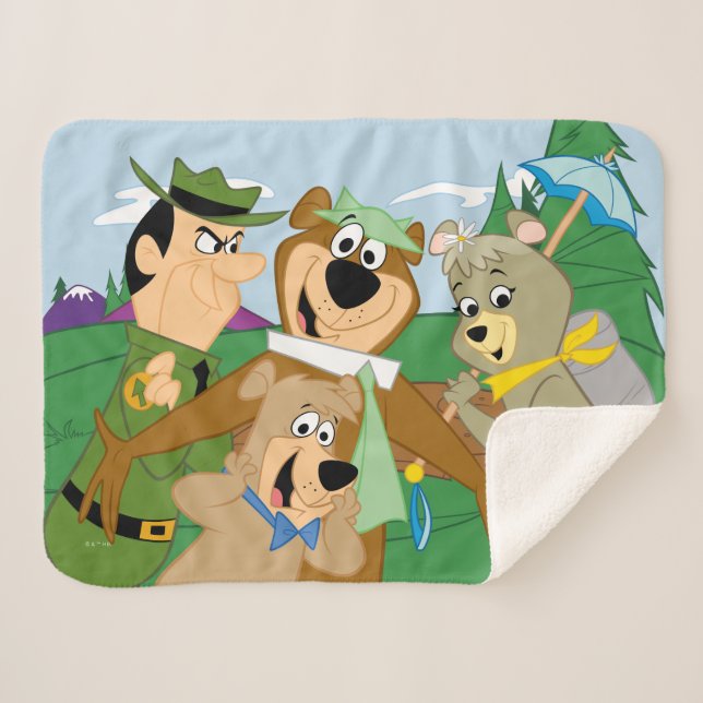 Cobertor Sherpa Imagem da Floresta Enquadrada por Yogi Bear e Amig (Frente (Horizontal))