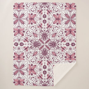 Cobertor Sherpa Insetos, magenta escura e rosa em branco
