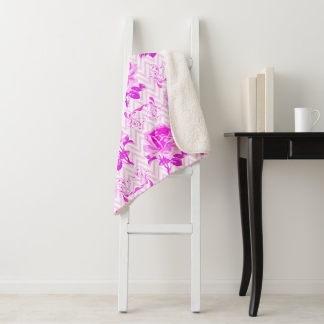 Cobertor Sherpa Linda Vintage Purple Floral (In Situ)