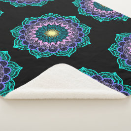Cobertor Sherpa Mandala Colorido em Fundo Preto