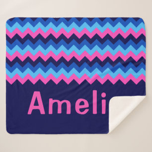 Cobertor Sherpa Médio Monograma Chevron Azul Rosa