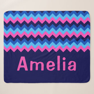 Cobertor Sherpa Médio Monograma Chevron Azul Rosa