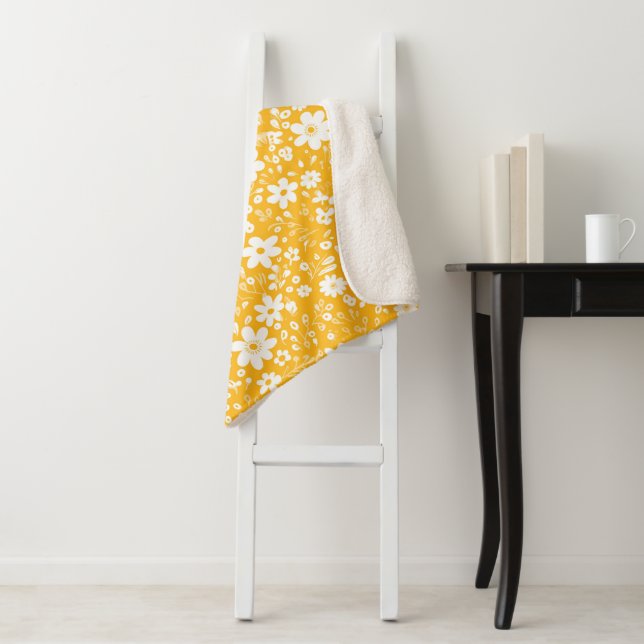 Cobertor Sherpa Mellow Yellow Sherpa Blanket (In Situ)