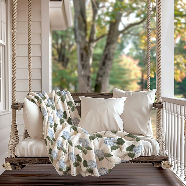 Cobertor Sherpa Monograma de Flor de Hortênsia  (Hydrangea Monogrammed Sherpa Blanket)