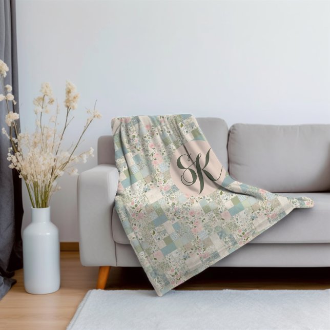 Cobertor Sherpa Monograma do Mint Patchwork (Criador carregado)