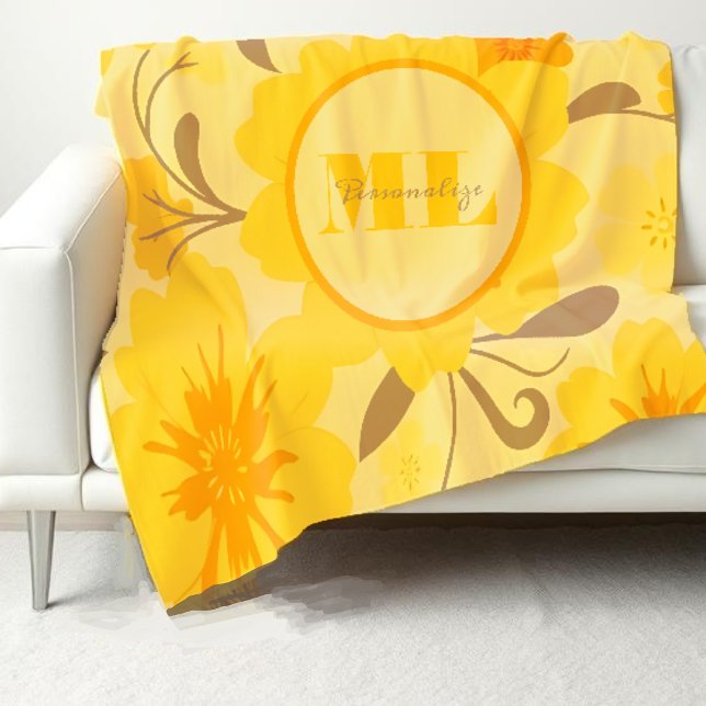 Cobertor Sherpa Monograma Retro Flores De Sol-Flores Amarelas (Monogram Retro Sunshine Flowers-Butter yellow, tangerine orange and mocha mousse-throw blanket)