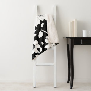 Cobertor Sherpa Padrão de Flor Simples Preto e Branco Sem Olho
