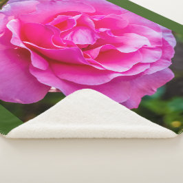 Cobertor Sherpa Rosa rosa delicada.