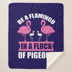 Cobertor Sherpa Seja um Flamingo em um Bando de Pombos