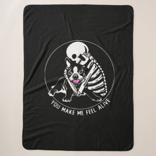 COBERTOR SHERPA SKELETON HUG BOSTON TERRIER VOCÊ ME FAZ SENTIR VI