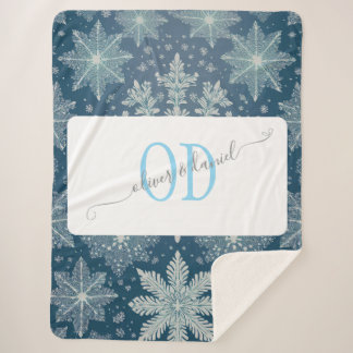 Cobertor Sherpa Tirinia Snowflake Pattern com Nomes e Monograma
