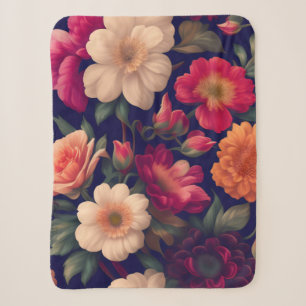 Cobertor Sherpa Um papel de parede com um padrão floral