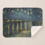 Cobertor Sherpa Vincent van Gogh | Starry Night Over the Rhone<br><div class="desc">A Noite Estrelada,  1888 | por Vincent van Gogh | Art Location: Musee d'Orsay,  Paris,  França | Artista neerlandês | Número de recolha de imagens: XIR60960</div>