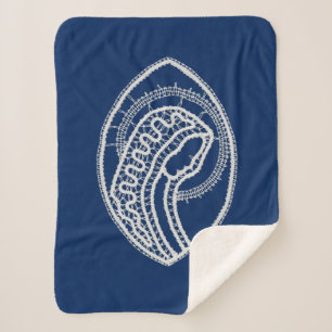Cobertor Sherpa Virgem Abençoada Maria, renda branca, azul marinho