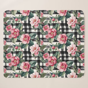 Cobertor Sherpa Xadrez Preta e Branca com Camellias Rosa Folha