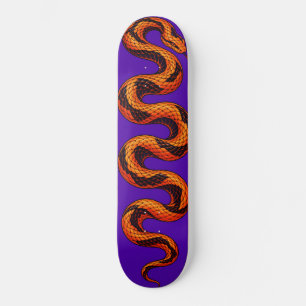 Cobra Laranja Skateboard Roxo – Serpente Ousada