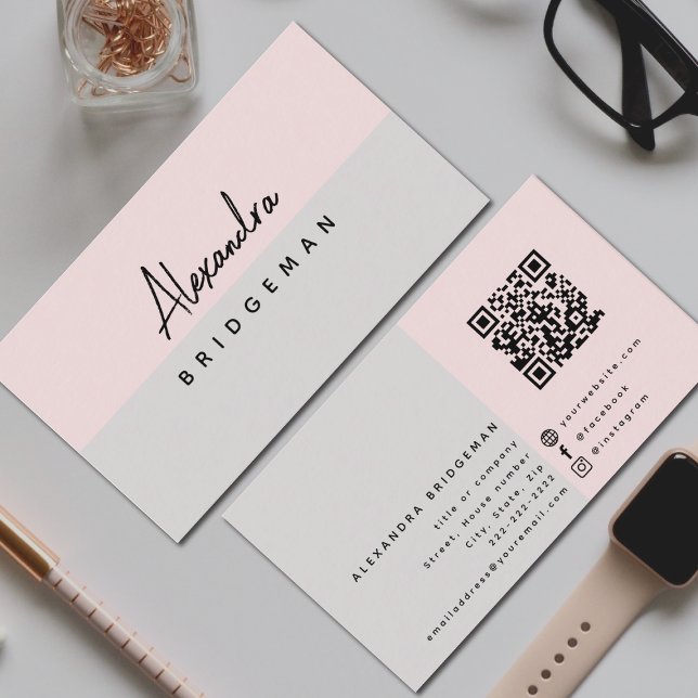 Código QR | Cartão de visita de mídias sociais min (Feminine pink and grey minimalist, modern business card with social media icons and QR code)
