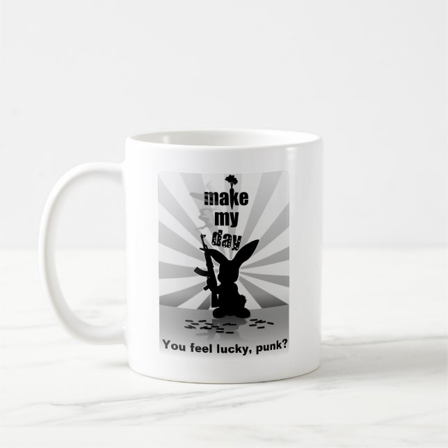 Coelho do Mau-Burro com a caneca de café do rifle (Esquerda)