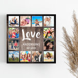 Colagem de Fotografias Personalizada Farmhouse Rus<br><div class="desc">Crie o seu próprio impressão de fotos personalizadas de colagem de 12 fotos com as suas imagens personalizadas num fundo de tábuas de madeira ao estilo da fazenda rústica. O design também apresenta seu nome de família, ano estabelecido e um roteiro manuscrito de "Amor". Adicione suas fotos, designs ou trabalhos...</div>