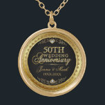 Colar Banhado A Ouro 50º Aniversário do Casamento Dourado e Ouros Negro<br><div class="desc">Elegante 50º aniversário de casamento ouro e diamantes brilham impressão sobre fundo negro. Dourados tons em círculo. Nomes e anos personalizáveis.</div>