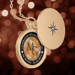 Colar Banhado A Ouro 7 22º aniversário do Casamento de Cobre<br><div class="desc">Celebrar o 7, 22º ou 49º aniversário de casamento com este medalhão comemorativo! As inscrições esbeltas, em preto e branco, com um confete hexagonal sobre um fundo de folha de cobre acrescentam um toque memorável para esta ocasião especial e para um marco (extraordinário). Personalize com as iniciais do casal, uma...</div>