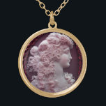 COLAR BANHADO A OURO ANTIQUE CAMEO, SENHORA COM UVAS E GRÁVINAS<br><div class="desc">Joia antiga de cammeo com um belo perfil feminino com cabelos longos ornamentados com uvas e videiras para vinhas</div>