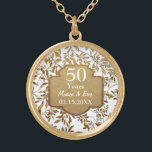 Colar Banhado A Ouro Folgas do 50º Aniversário de Casamento Dourado<br><div class="desc">Ouro de aniversário de Casamento de 50 design no fundo do pastel mint aqua com uma camada elegante de folhas de ouro. Banner dourado correspondente e áreas de texto personalizadas prontas para personalizar. Você pode alterar o plano de fundo para branco ou outra cor clicando no link personalizar. Esta design...</div>