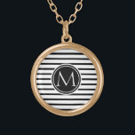 Colar Banhado A Ouro Padrão de listras finas<br><div class="desc">Design moderno elegante. Padrão de stripes. Preto & Branco. Monograma personalizado. Design por José Ricardo</div>