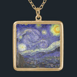 Colar Banhado A Ouro Starry Night por Vincent van Gogh<br><div class="desc">Starry Night, de Vincent van Gogh, é uma pintura de paisagem urbana de paisagens de apos impressionismo de arte com vista para o Santo Remy, França do asilo de van Gogh. O céu noturno está balançando com nuvens com uma lua crescente brilhante e estrelas brilhantes sobre a pequena vila. Starry...</div>