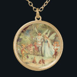 Colar Banhado A Ouro Thumbelina e Prince Wedding, Vintage Fairy Tales<br><div class="desc">Ilustração vinda da história clássica de conto de fadas infantil de Hans Christian Andersen, Thumbelina, também conhecido como Tommelise. Uma bela história de amor e romance. A Princesa Fada Thumbelina e seu príncipe estão se casando na floresta cercada por amigos e fadas. Thumbelina recebe um par de asas de seu...</div>