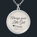 Colar Banhado A Prata A Trendy Mãe da Noiva Sempre Sua Menina<br><div class="desc">Colar com este ditado: "Sempre Sua Menina" personalizada com nome e data de casamento. É um belo presente personalizado para a Mãe da Noiva.</div>