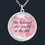 Colar Banhado A Prata Acreditou que poderia assim que fez - rosa da<br><div class="desc">Citações inspiradores para ela. Nós podemos até que nós acreditemos que nós podemos! Esta colar bonita pode ser um lembrete bonito a nos assim como a um presente significativo para nossa filha ou um amigo. Menina ideal grande e do brilho! ** Estes trabalhos de arte em um outro presente do...</div>