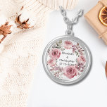 Colar Banhado A Prata Aniversário do Casamento de Casamento de Cor de Ág<br><div class="desc">Uma coroa de lindas rosas rosa e verde com seus nomes e data de casamento neste colar. O presente perfeito para sua esposa para seu casamento,  seu aniversário ou aniversário.</div>