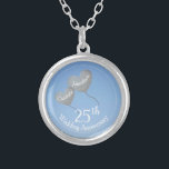 Colar Banhado A Prata Balões de coração do aniversário de casamento da 2<br><div class="desc">Um colar de balões cardíacos de 25 Silver Casado de Aniversário personalizado. Um belo presente para um marido dar a sua esposa depois de vinte e cinco anos de casamento. Os nomes em cada balão podem ser personalizados e a data de aniversário também pode ser alterada se desejado. As placas...</div>