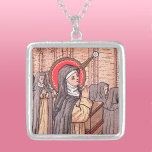 Colar Banhado A Prata Bl. Milagre de Imelda Lambertini (Detalhe; VVP 010<br><div class="desc">Nascer para uma nobre família de Bolonha, Itália, Bênção Imelda Lambertini (1322-1333) era uma criança precocemente religiosa dedicada às Ruas. Agnes de Roma; Mary, Rainha do Céu; e o Santo Eucarista. Aos cinco anos, ela construiu um oratório em sua casa. Aos nove anos, ela entrou numa escola conventa dominicana em...</div>