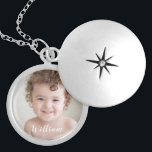 Colar Banhado A Prata Bonito Garoto Foto de Aniversário Presente de Nata<br><div class="desc">Linda Foto de menino Aniversário Gift Locket Necklace Crianças Crianças</div>