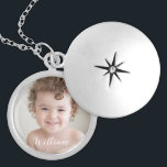 Colar Banhado A Prata Bonito Garoto Foto de Aniversário Presente de Nata<br><div class="desc">Linda Foto de menino Aniversário Gift Locket Necklace Crianças Crianças</div>