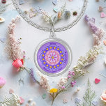 Colar Banhado A Prata Calor do mês de setembro Mandala Zen<br><div class="desc">Abraçar a essência do seu mês de nascimento com o meu mesmerizador colar de arte Zen em setembro, mês de nascimento. A minha única e distinta design de mandala mostra uma montanha russa e a glória rosa da manhã, as lindas flores que simbolizam o nono mês do ano e exibem...</div>