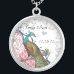 Colar Banhado A Prata Casamento Vintage Peacock Anniversário Necklace<br><div class="desc">Colares de Festa de casamento de Manutenção de Casamento - para alterar a cor de fundo - clique em personalizar - clique em editar - escolha a última ferramenta no menu suspenso e escolha entre uma das cores mostradas ou digite o código hexadecimal de rgb para sua cor de casamento...</div>