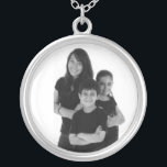 Colar Banhado A Prata Crianças Da Família Necklace Silver Adicionam Foto<br><div class="desc">Crianças Da Família Necklace Silver Adicionam modelos Fotográficos</div>