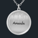 Colar Banhado A Prata Driblando o Glitter Silver Personalizado<br><div class="desc">Coloque o Colar Personalizado de Silver,  Personalizado,  Presente para ela</div>