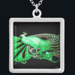 COLAR BANHADO A PRATA ELEGANTE PEACOCK EM VERDE E NEGRO<br><div class="desc">Design colorida e elegante com gemstones 3D brilhantes design gráfico digital por Búlgaro Lumini. Parte da nova coleção ARCADIA.</div>
