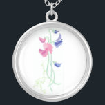 Colar Banhado A Prata Ervilhas doces da aguarela cor-de-rosa e azul no<br><div class="desc">Um presente de casamento bonito para que suas damas de honra agradeçam-as para fazer seu dia especial perfeito. Esta colar prata-chapeada do pendente combina seus artigos de papelaria do casamento e é de uma pintura do watercolour por Judy Adamson.</div>