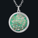 Colar Banhado A Prata Green Van Gogh Almond Blossoms<br><div class="desc">Amêndoa Verde Suave Blossoms de Vincent Van Gogh alteração de cor copyright 2doce4wordsDesigns/ PureVintage Love Soft Green Almond Blossoms para um toque artístico ao estilo pessoal, Festa de casamento, Chá de fraldas, presentes no escritório ou Partido Primavera: Celebre suas ocasiões especiais com a beleza encantadora do Almond Blossoms de Vincent...</div>
