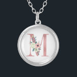 Colar Banhado A Prata Monograma cor-de-rosa - Letra floral M Buquê de Wa<br><div class="desc">Colar monograma com sua inicial em flores bonito de brilho e aquarela. A letra floral M é desenhada em brilho rosado empoeirado, embelezado com um buquê de flores cor-de-rosa e marfim e verde. Um presente adorável para qualquer mulher e qualquer ocasião. Também uma ideia adorável como um favor de casamento,...</div>