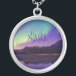 Colar Banhado A Prata Norte Alasca Montanhas Lights Lake<br><div class="desc">Norte Alaska Lights Mountains LakeEste é um item excelente a ter se você já esteve ou morou no Alasca. Excelente de dar como surpresa se você estiver indo para uma viagem em breve. O ALASKA gosta deste belo estado. Você pode personalizar e personalizar este item adicionando texto. Você pode adicionar...</div>