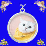 Colar Banhado A Prata Oferta Personalizada de Foto de Pet de Cat Persona<br><div class="desc">Colar Foto de Pet de Foto Personalizada de Cat Personalizada com Presente,  Colar Prata</div>