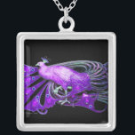 COLAR BANHADO A PRATA PEACOCK ELEGANTE EM PURA E NEGRA<br><div class="desc">Design colorida e elegante com gemstones 3D brilhantes design gráfico digital por Búlgaro Lumini. Parte da nova coleção ARCADIA.</div>
