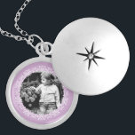 Colar Banhado A Prata Quadro de fotos do Rico de lavanda<br><div class="desc">Design de fotograma elegante e simples.</div>