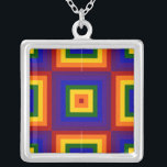 Colar Banhado A Prata Rainbow Squares<br><div class="desc">Mostre seu amor pela cor com arco-íris geométricos alternados. Uma série de quadrados vermelhos, laranja, amarelo, verde, azul, índigo e violeta irradia do centro desta design festiva. Em ambos os lados do quadrado principal estão metades de 2 quadrados arco-íris com as cores sequenciadas em ordem inversa. Imagem de pixel 10400...</div>